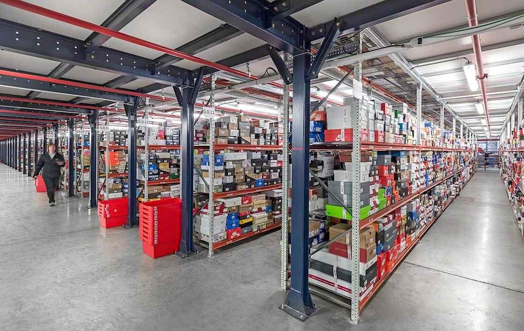 La logística de e-commerce debe gestionar un enorme número de referencias La logística de e-commerce debe gestionar un enorme número de referencias