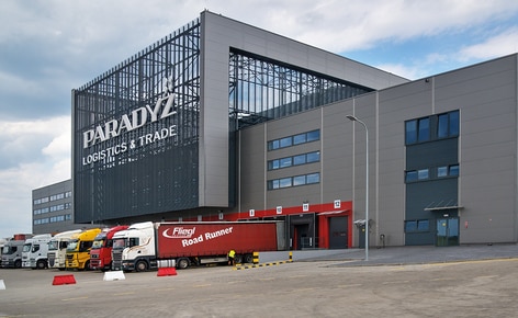 Ceramika Paradyż refuerza su apuesta por las últimas tecnologías con su nueva bodega automática autoportante en Polonia