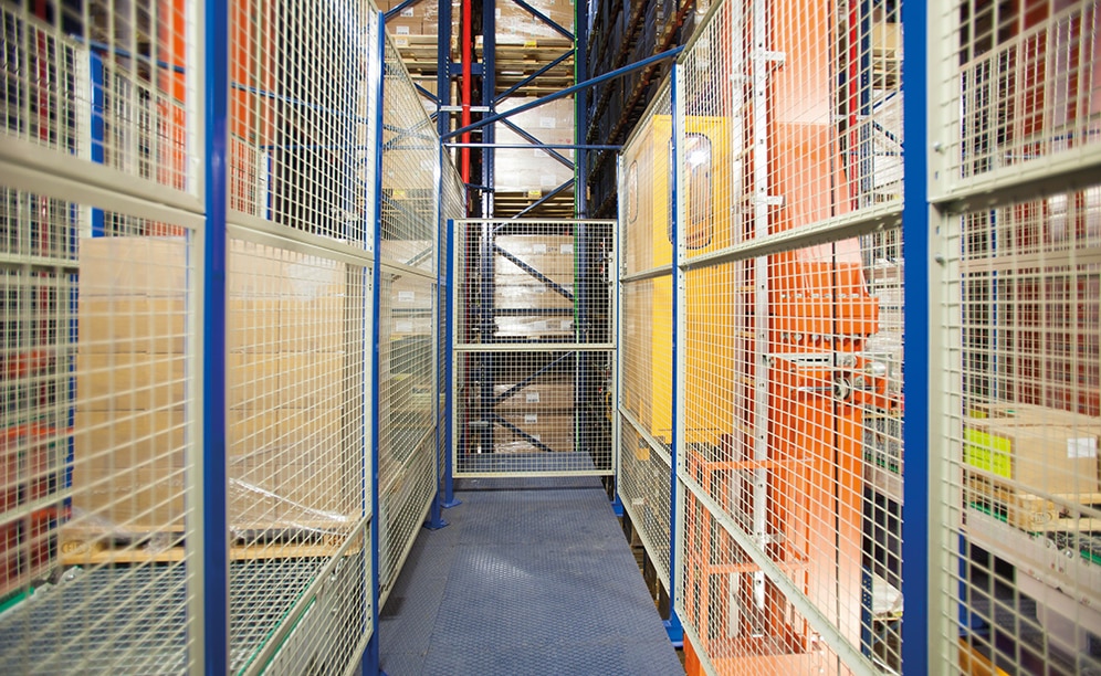 La bodega dispone de dispositivos de seguridad y control que garantizan el óptimo funcionamiento de todo el sistema