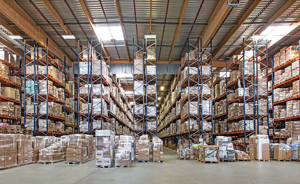 Racks selectivos para productos de decoración del hogar de Homea