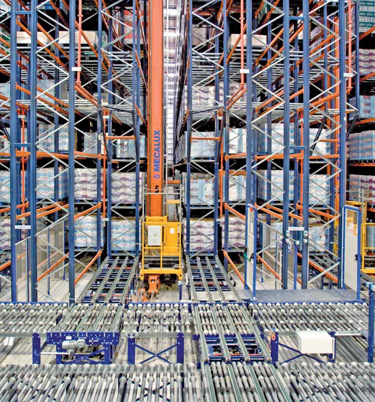 Bodega de productos de gran consumo.