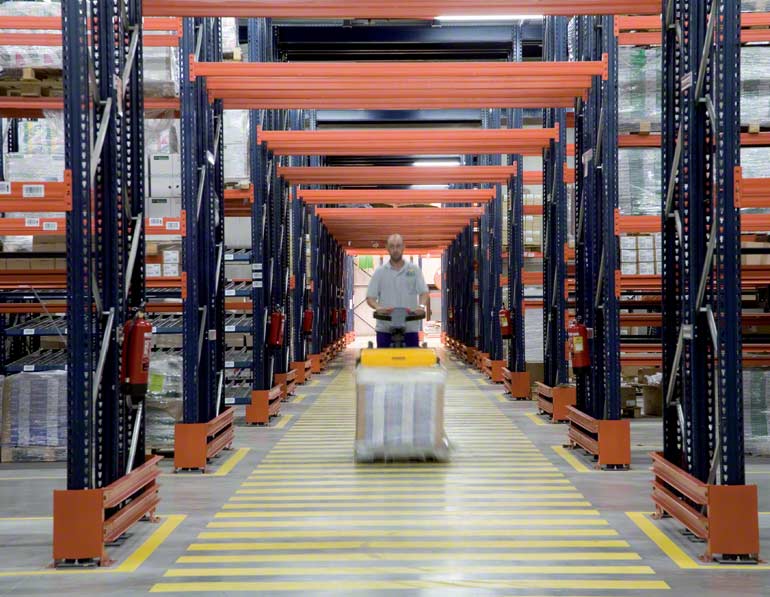 Bodega instalada para empresa del sector de la distribución