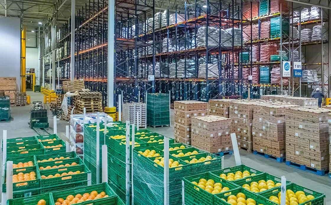 Bodega de fruta fresca, para cuya correcta conservación es preciso evitar romper la cadena de frío.