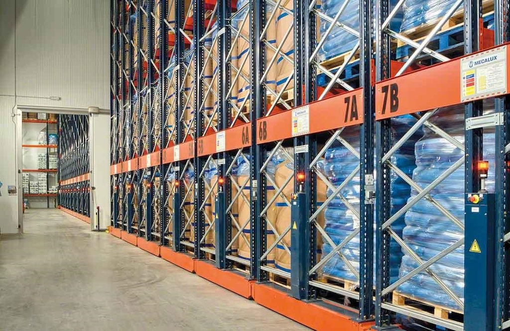 Las estanterías móviles Movirack han conseguido aumentar la capacidad de la bodega frigorífica de Iberfresco Las estanterías móviles Movirack han conseguido aumentar la capacidad de la bodega frigorífica de Iberfresco