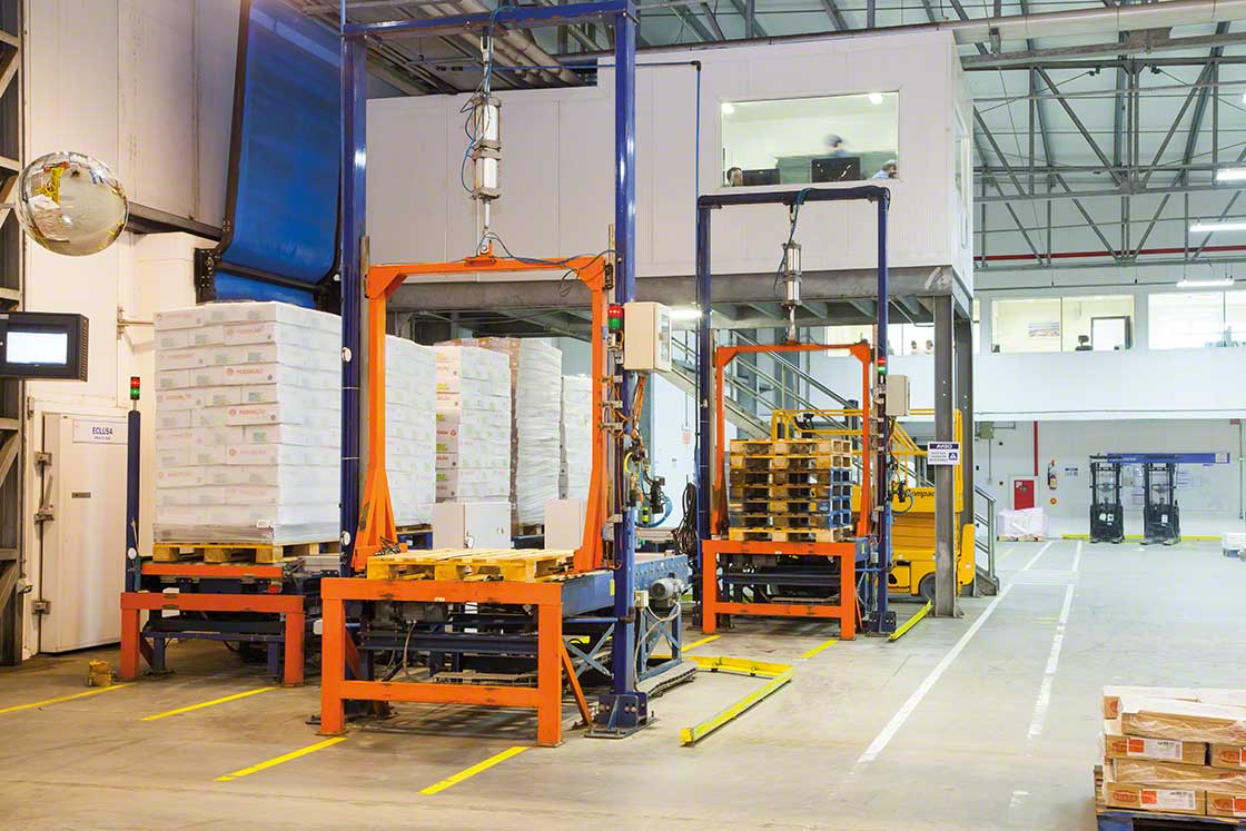 Los PIE ayudan a mantener inventarios permanentes al controlar la información ligada a cada pallet entrante