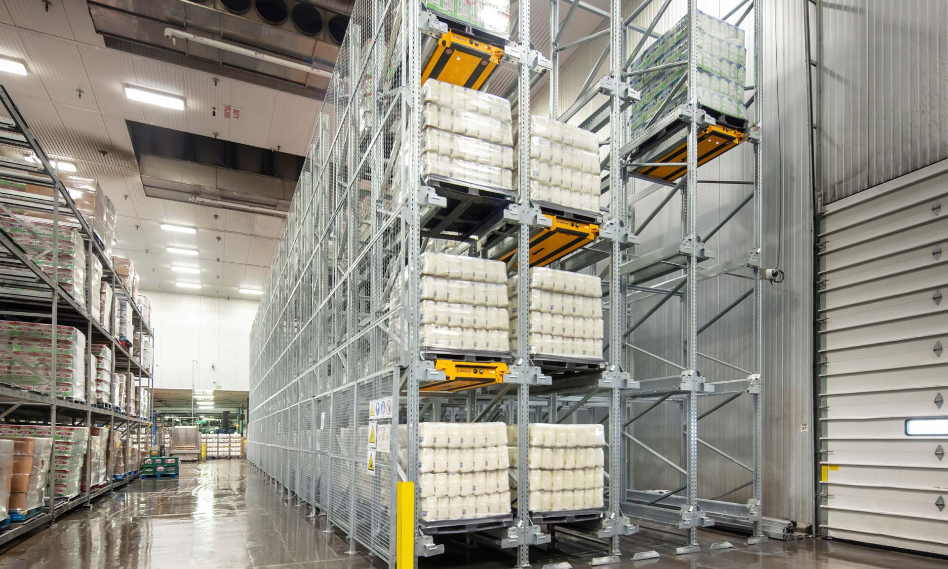 El Pallet Shuttle duplica la capacidad. El Pallet Shuttle duplica la capacidad.