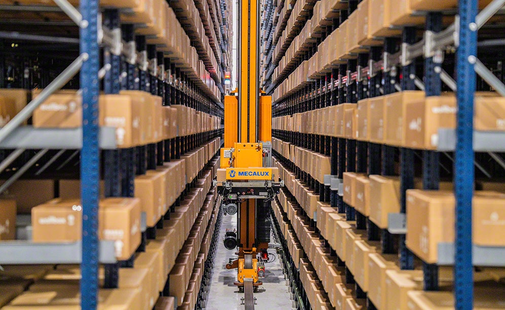 Bodega automática para cajas en las instalaciones de Wallbox