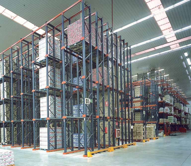 Bodega para una empresa de distribución.