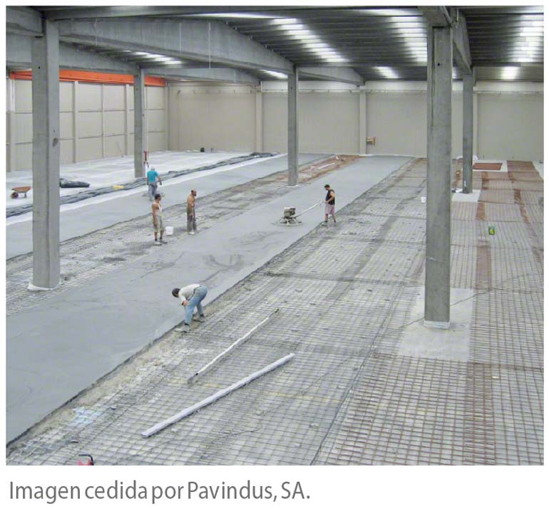 La nivelación del suelo es consubstancial con la instalación del rack.